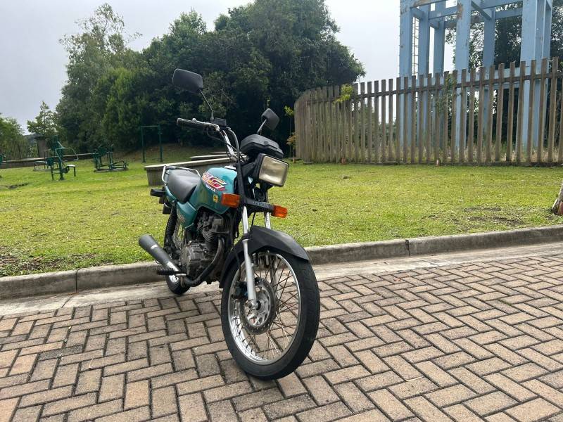 HONDA - CG 125 - 1999/1999 - Verde - R$ 8.900,00