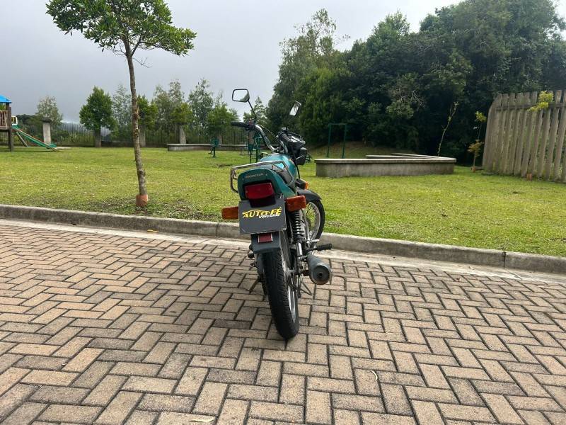 HONDA - CG 125 - 1999/1999 - Verde - R$ 8.900,00