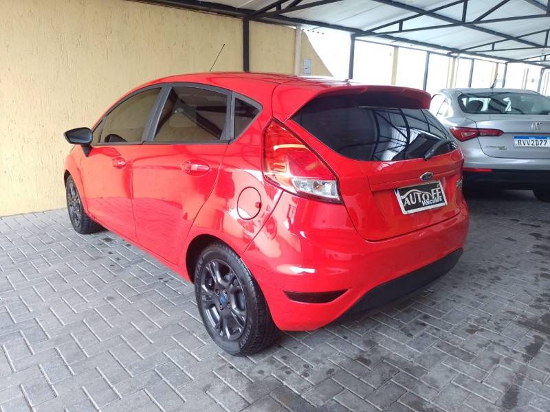 FORD - FIESTA - 2014/2014 - Vermelha - R$ 42.900,00