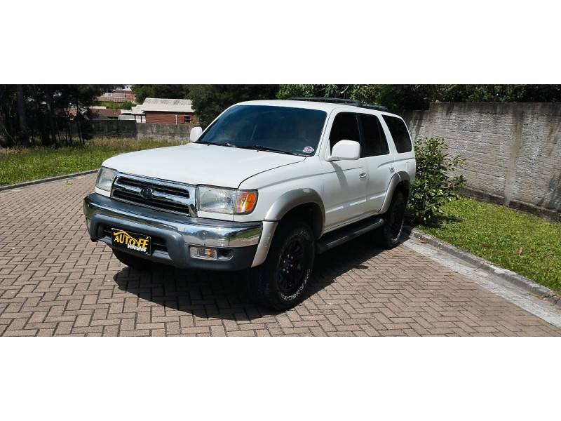 TOYOTA - HILUX SW4 - 2001/2001 - Branca - R$ 74.900,00