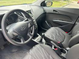 HYUNDAI - HB20S - 2013/2014 - Prata - R$ 48.900,00