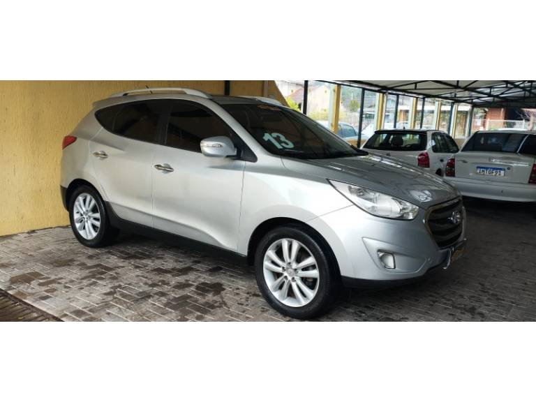 HYUNDAI - IX35 - 2012/2013 - Prata - R$ 71.900,00