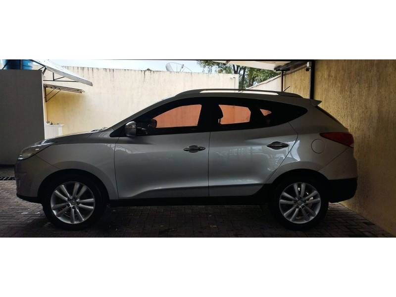 HYUNDAI - IX35 - 2012/2013 - Prata - R$ 71.900,00