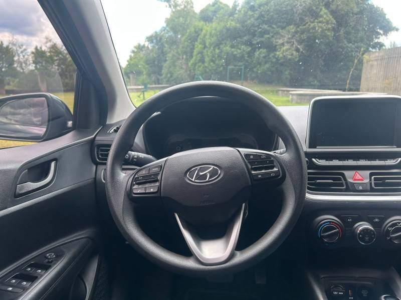 HYUNDAI - HB20 - 2022/2023 - Azul - R$ 84.900,00