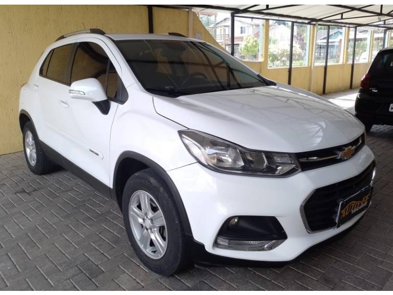 CHEVROLET - TRACKER - 2017/2018 - Branca - R$ 84.900,00