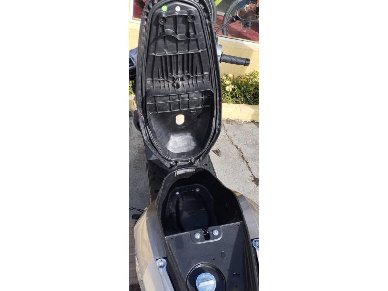 HONDA - ELITE - 2022/2023 - Prata - R$ 16.900,00