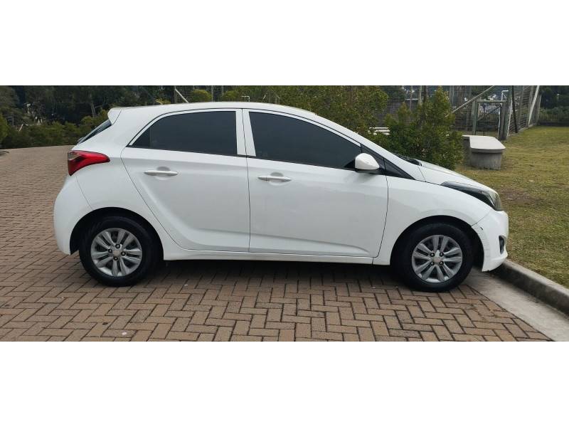 HYUNDAI - HB20 - 2013/2013 - Branca - R$ 47.900,00