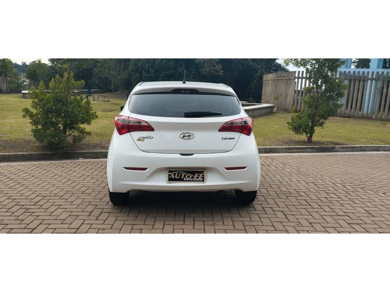 HYUNDAI - HB20 - 2013/2013 - Branca - R$ 47.900,00