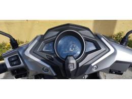 HONDA - ELITE - 2022/2023 - Prata - R$ 16.900,00