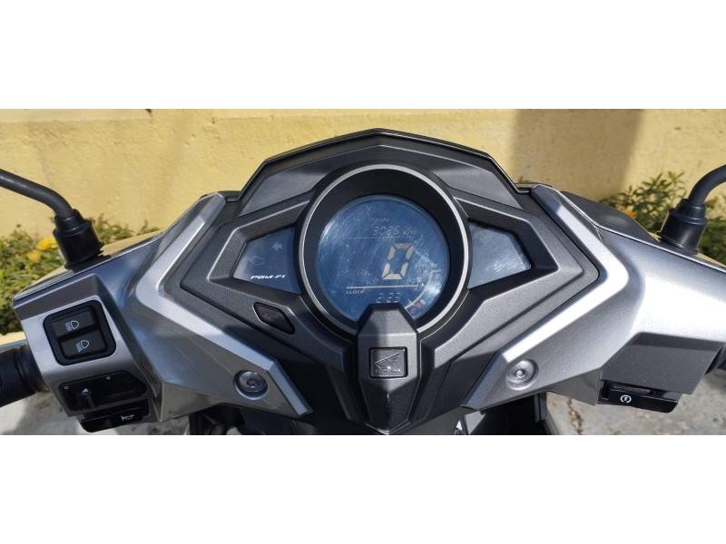 HONDA - ELITE - 2022/2023 - Prata - R$ 16.900,00