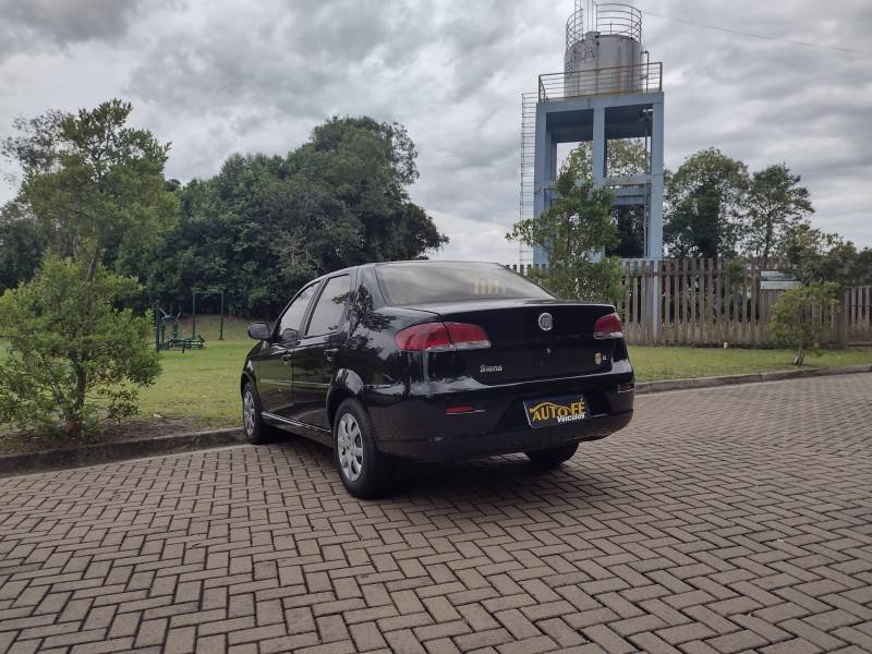 FIAT - SIENA - 2012/2013 - Preta - R$ 39.900,00