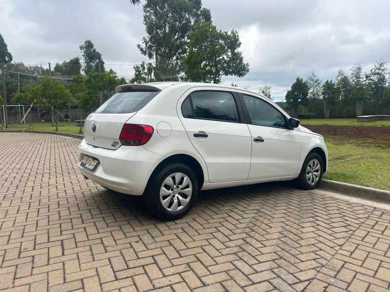 VOLKSWAGEN - GOL - 2014/2015 - Branca - R$ 44.900,00