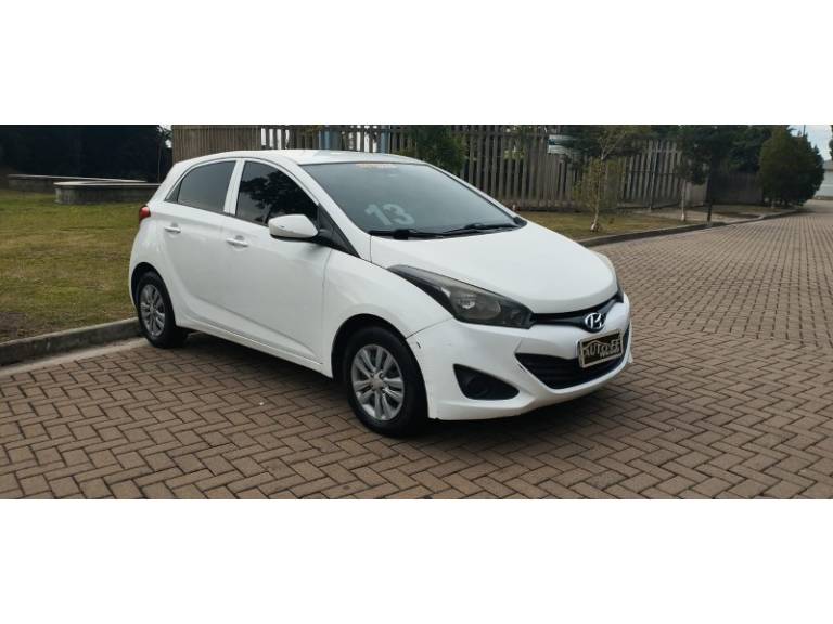 HYUNDAI - HB20 - 2013/2013 - Branca - R$ 47.900,00