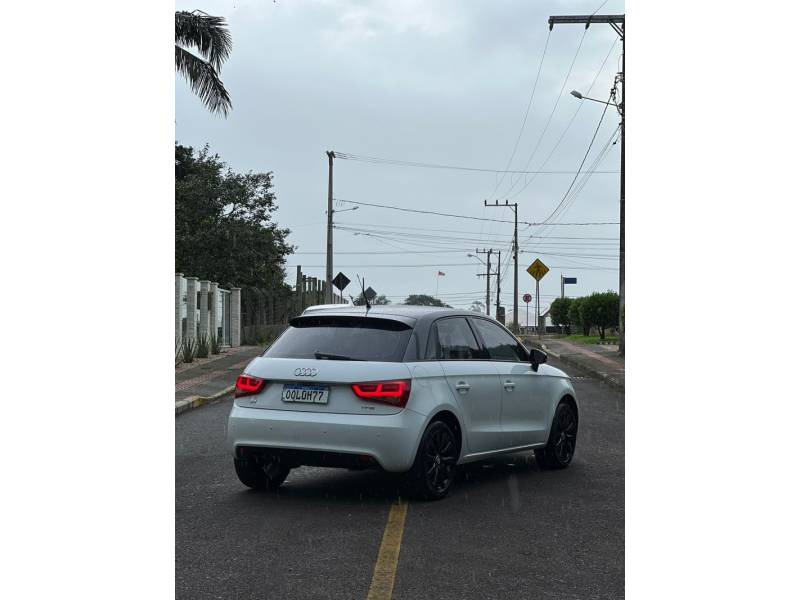 AUDI - A1 - 2013/2013 - Branca - R$ 66.900,00