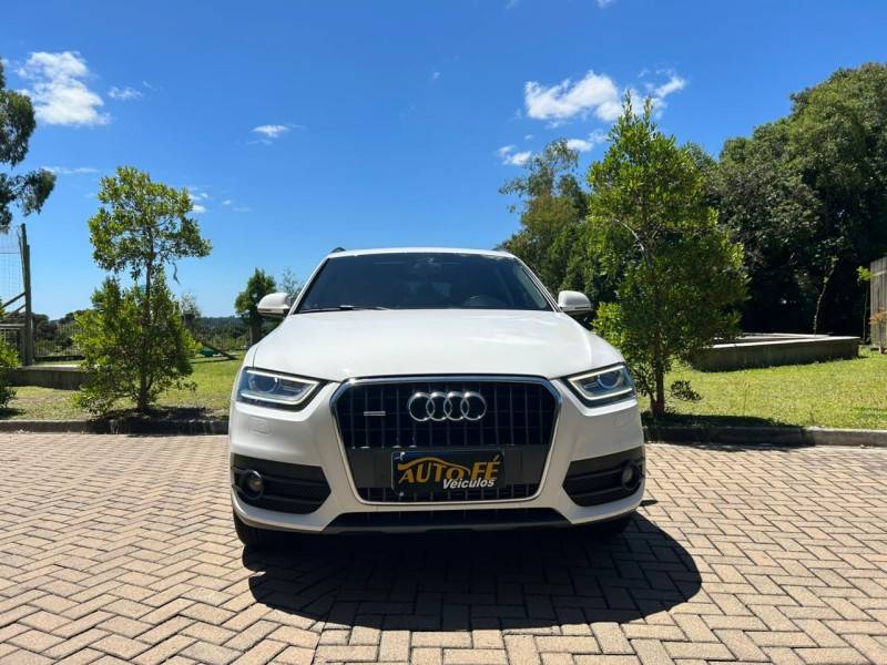 AUDI - Q3 - 2014/2015 - Branca - R$ 92.900,00