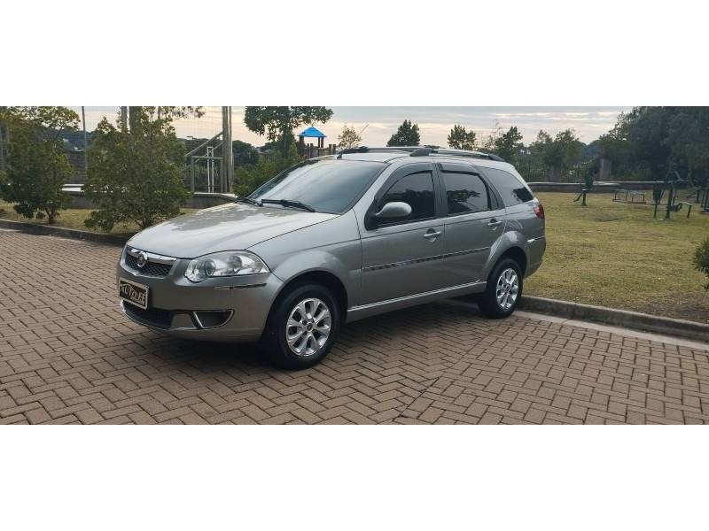 FIAT - PALIO - 2014/2015 - Cinza - R$ 46.900,00