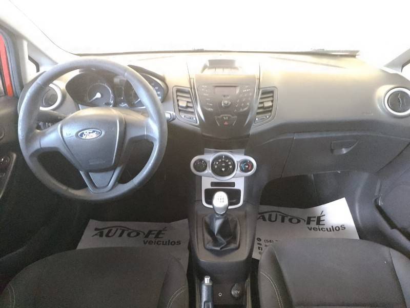 FORD - FIESTA - 2014/2014 - Vermelha - R$ 42.900,00