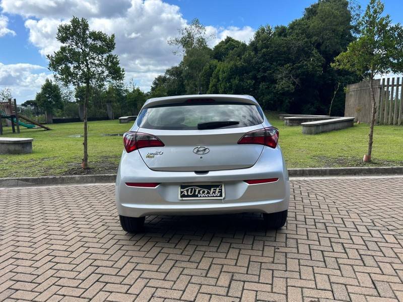 HYUNDAI - HB20 - 2018/2019 - Prata - R$ 59.900,00