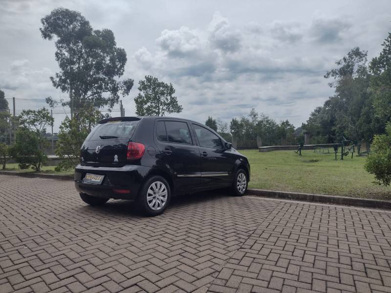 VOLKSWAGEN - FOX - 2011/2012 - Preta - R$ 37.900,00