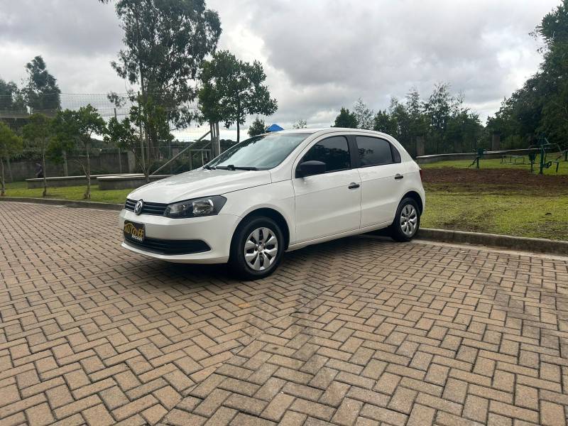 VOLKSWAGEN - GOL - 2014/2015 - Branca - R$ 44.900,00
