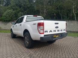 FORD - RANGER - 2016/2017 - Branca - R$ 129.900,00