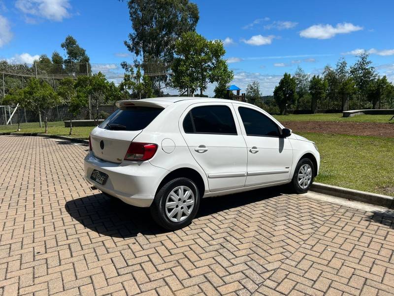 VOLKSWAGEN - GOL - 2011/2011 - Branca - R$ 29.900,00