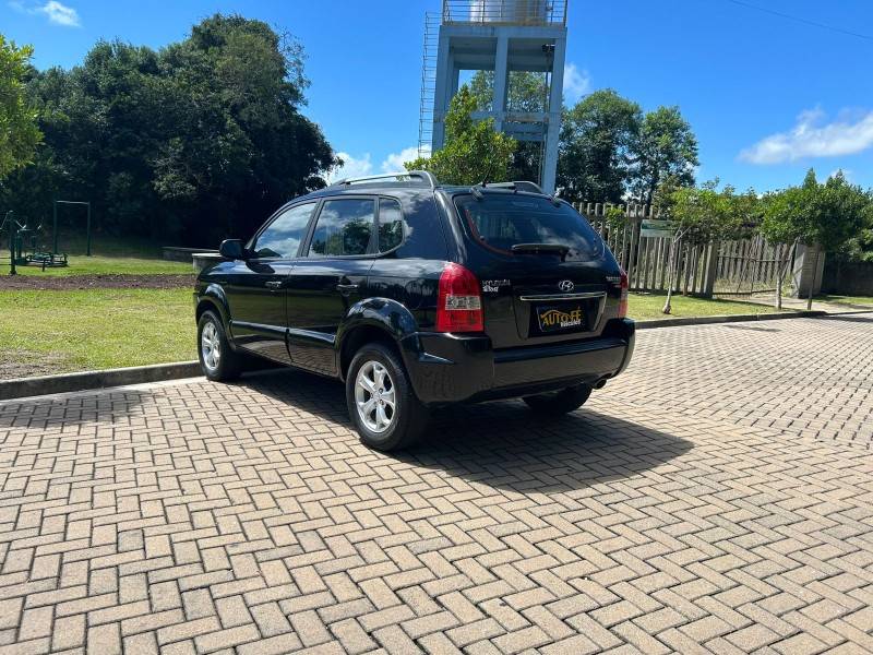HYUNDAI - TUCSON - 2012/2013 - Preta - R$ 54.900,00