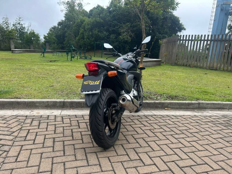 HONDA - CB 300R - 2011/2012 - Azul - R$ 16.900,00