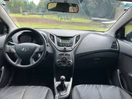 HYUNDAI - HB20S - 2013/2014 - Prata - R$ 48.900,00