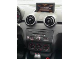 AUDI - A1 - 2013/2013 - Branca - R$ 66.900,00
