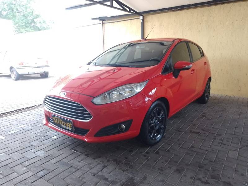 FORD - FIESTA - 2014/2014 - Vermelha - R$ 42.900,00