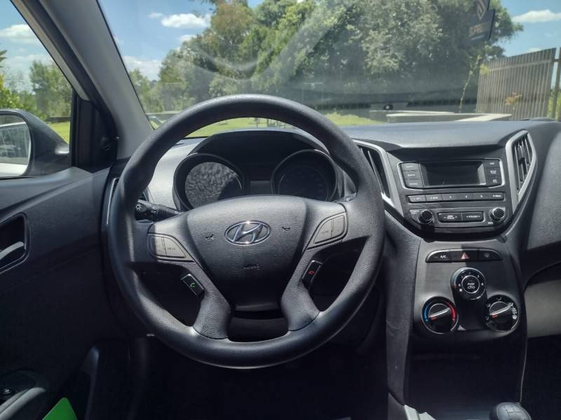 HYUNDAI - HB20 - 2018/2019 - Prata - R$ 59.900,00