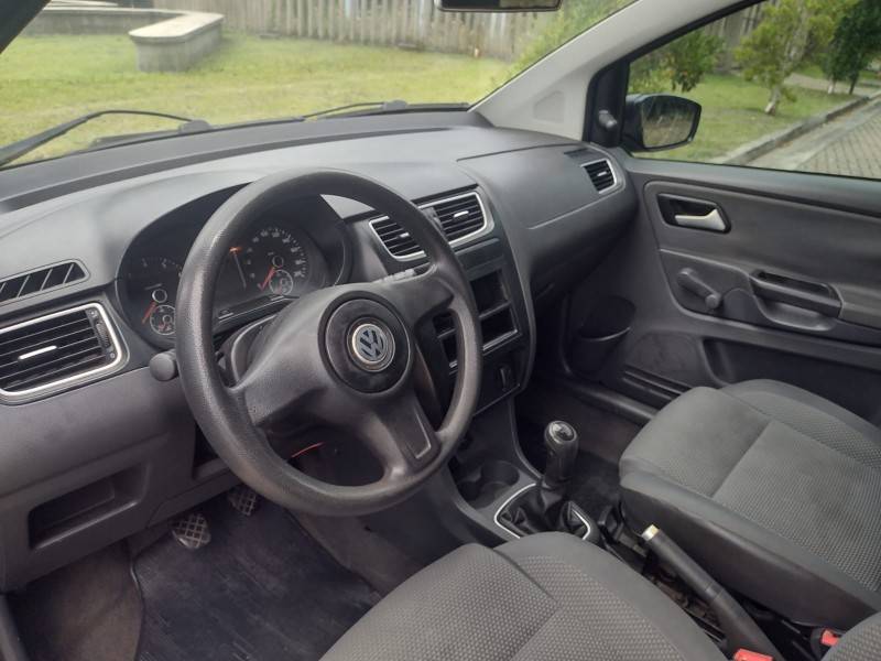 VOLKSWAGEN - FOX - 2011/2012 - Preta - R$ 37.900,00