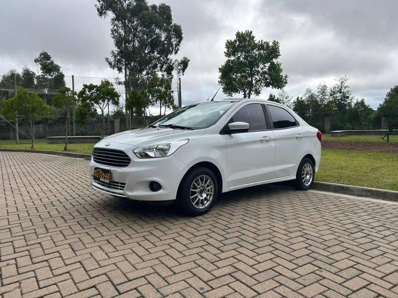 FORD - KA + - 2018/2018 - Branca - R$ 48.900,00