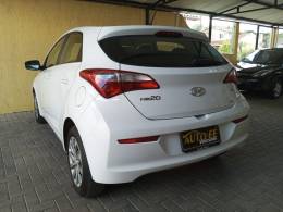 HYUNDAI - HB20 - 2015/2016 - Branca - R$ 57.900,00