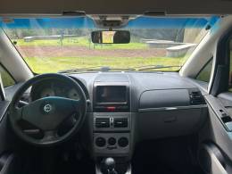 FIAT - IDEA - 2006/2007 - Vermelha - R$ 29.900,00