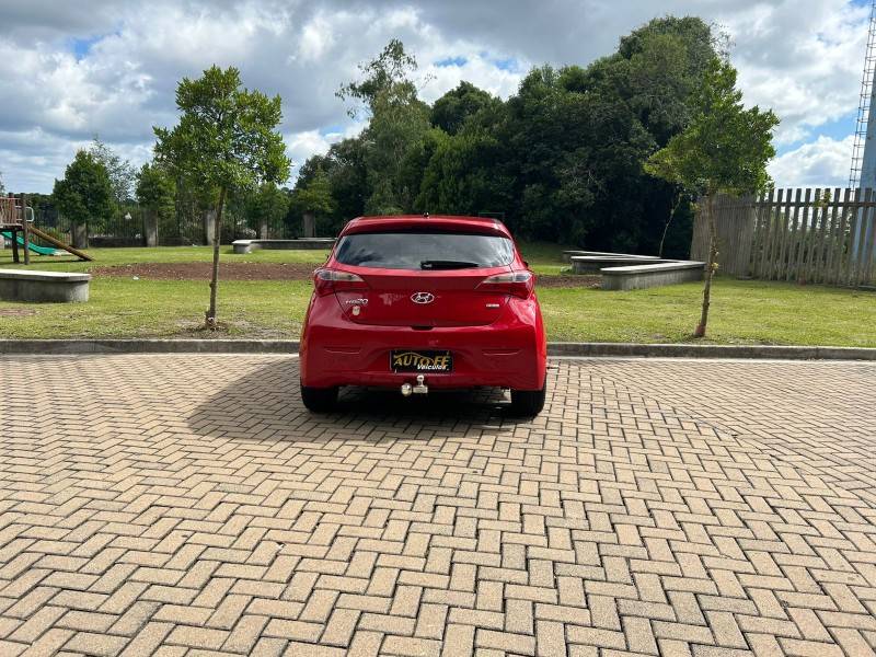 HYUNDAI - HB20 - 2014/2015 - Vermelha - R$ 58.900,00