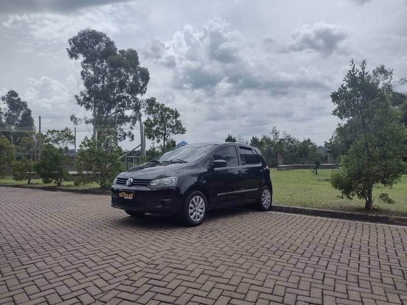 VOLKSWAGEN - FOX - 2011/2012 - Preta - R$ 37.900,00